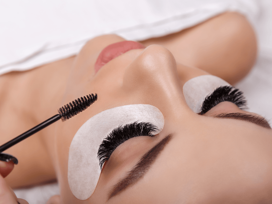 pourquoi brosser ses extensions de cils