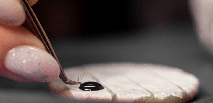 colle extension de cils longue duree