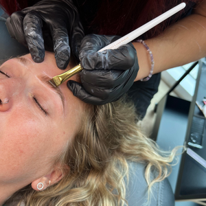 pinceau teinture sourcils