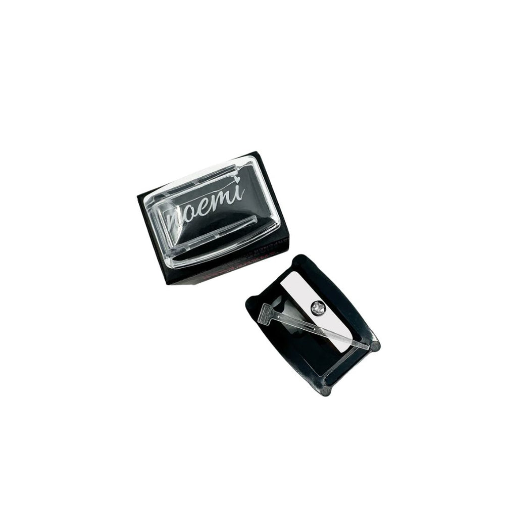 taille crayon maquillage noemi